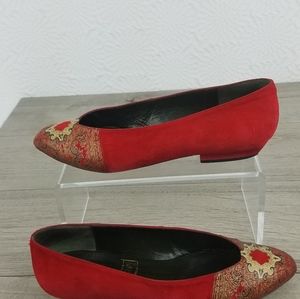 Direccion suede low heels